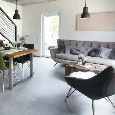 Holiday home Zur Alten Rebe Und Weingut