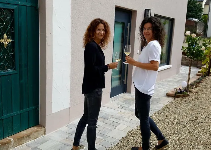 Zur Alten Rebe Und Weingut 別荘 コンツ